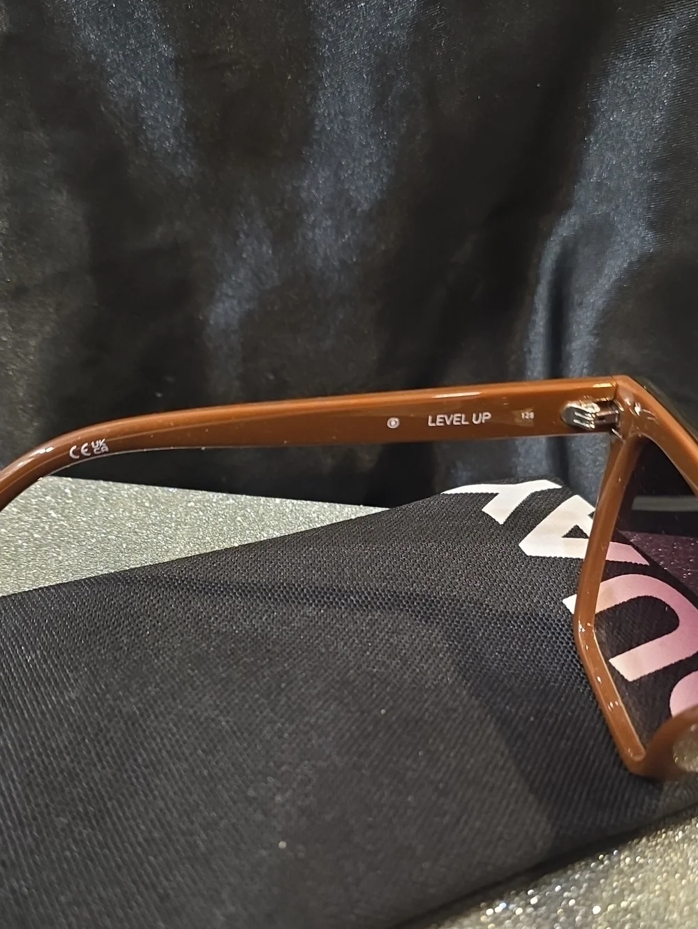 Quay Australia‎ Level Up Square Sunglasses- Chocolate